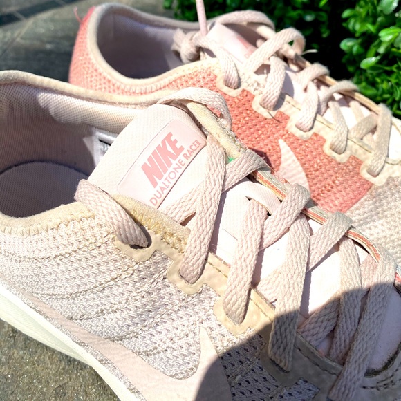🏃🏼♀️🔥 Nike Womens Dualtone Racer Pink SZ 9.5 - Picture 4 of 9